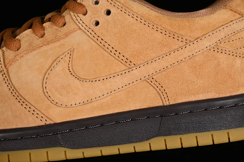 All Categories Nk SB Dunk Series Nk SB Dunk Low Low-top sneakers Nk SB Dunk Low Pro Wheat color Falling yellow low-top sports skateboard shoes BQ6817-204